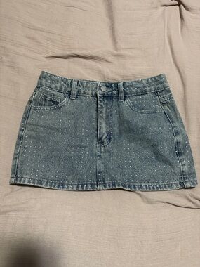 Missguided + Studded Denim Mini Skirt - Light Blue